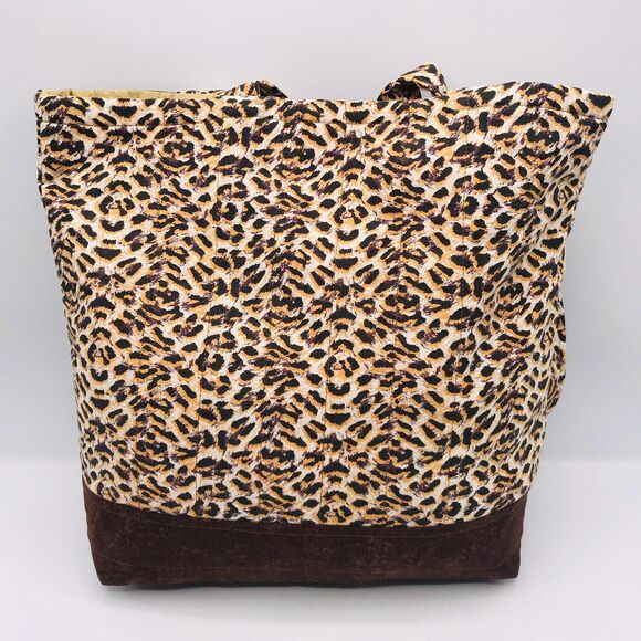 Basic Lizbet Library Market Tot, Leopard Print 12 x 13.5 x 3 Inches With Pockets - Picture 3 of 8